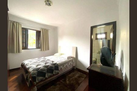 Casa à venda com 4 quartos, 490m² em Parque dos Principes, São Paulo