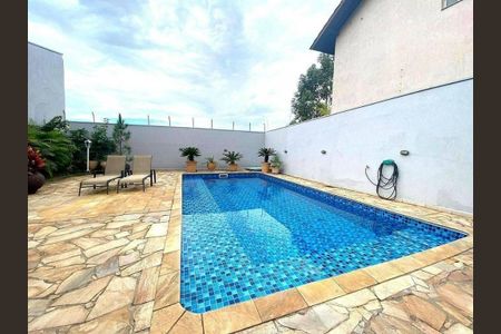 Casa à venda com 490m², 4 quartos e 4 vagas