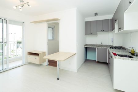 Sala e Cozinha de apartamento para alugar com 2 quartos, 40m² em Vila Mariana, São Paulo