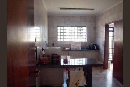 Casa à venda com 3 quartos, 189m² em Jardim Santa Genebra, Campinas
