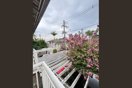 Casa à venda com 99m², 3 quartos e 2 vagas