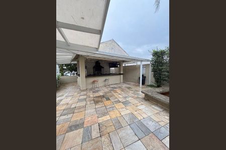 Casa à venda com 99m², 3 quartos e 2 vagas