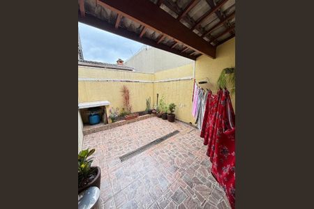 Casa à venda com 99m², 3 quartos e 2 vagas