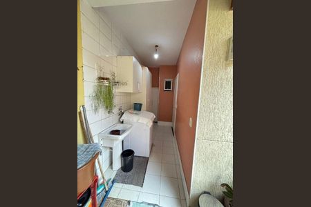 Casa à venda com 99m², 3 quartos e 2 vagas