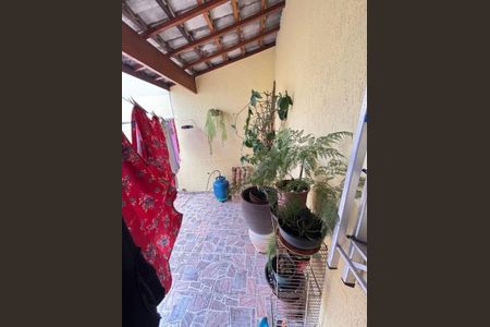 Casa à venda com 99m², 3 quartos e 2 vagas