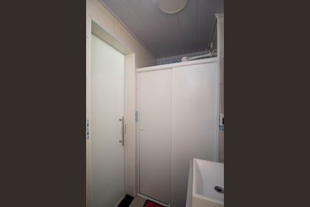 Apartamento à venda com 64m², 3 quartos e 1 vaga Apartamento à venda com 64m², 3 quartos e 1 vagaBanheiro