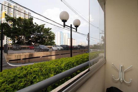 Varanda da Sala de apartamento à venda com 3 quartos, 64m² em Jardim Flor da Montanha, Guarulhos