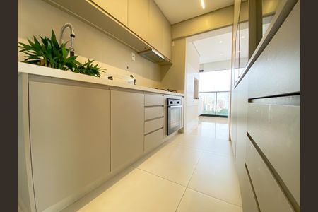 Apartamento à venda com 135m², 2 quartos e 2 vagas Apartamento à venda com 135m², 2 quartos e 2 vagasCozinha