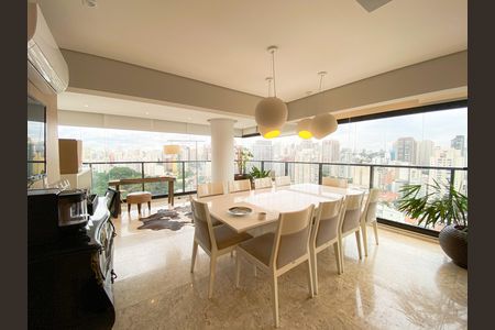 Apartamento à venda com 135m², 2 quartos e 2 vagas Apartamento à venda com 135m², 2 quartos e 2 vagasSala