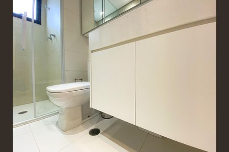 Apartamento à venda com 135m², 2 quartos e 2 vagas Apartamento à venda com 135m², 2 quartos e 2 vagasBanheiro Social