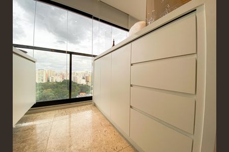 Apartamento à venda com 135m², 2 quartos e 2 vagas