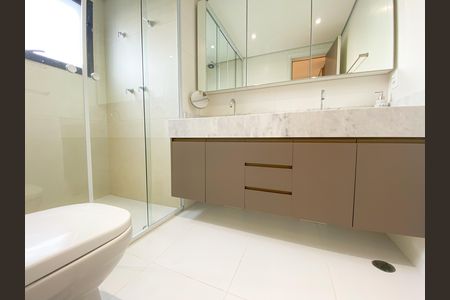 Apartamento à venda com 135m², 2 quartos e 2 vagas Apartamento à venda com 135m², 2 quartos e 2 vagasBanheiro Suíte 2