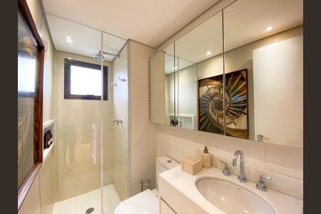 Apartamento à venda com 135m², 2 quartos e 2 vagas Apartamento à venda com 135m², 2 quartos e 2 vagasBanheiro Social