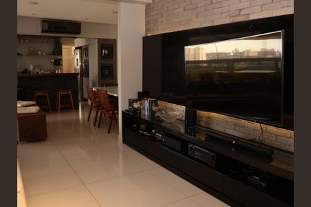 Sala de TV de apartamento para alugar com 2 quartos, 163m² em Jardim Goiás, Goiânia