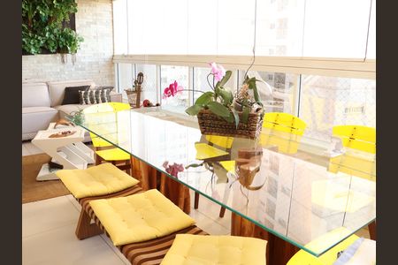Apartamento para alugar com 163m², 2 quartos e 3 vagasSacada