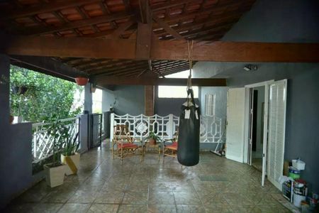 Casa à venda com 195m², 3 quartos e 3 vagas