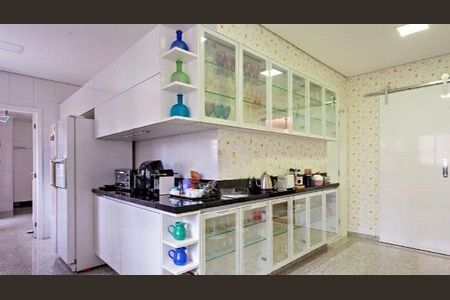 Apartamento à venda com 248m², 4 quartos e 5 vagas