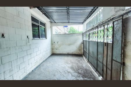 Apartamento à venda com 98m², 2 quartos e 1 vaga Apartamento à venda com 98m², 2 quartos e 1 vagaGaragem
