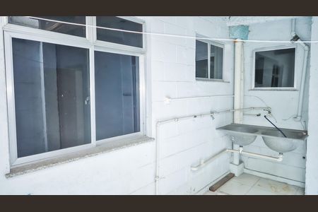 Apartamento à venda com 98m², 2 quartos e 1 vaga Apartamento à venda com 98m², 2 quartos e 1 vagaÁrea de Serviço