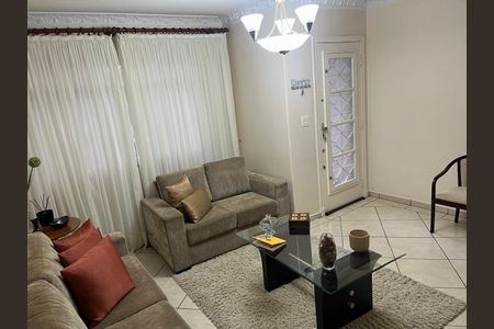 Casa à venda com 130m², 3 quartos e sem vaga