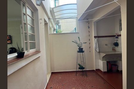 Casa à venda com 130m², 3 quartos e sem vaga