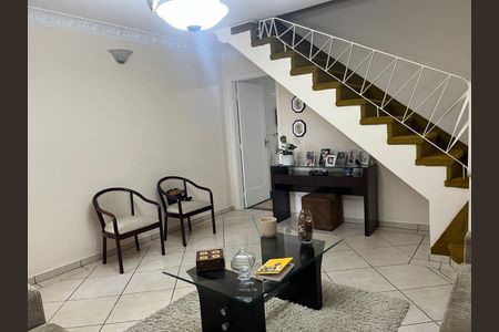 Casa à venda com 130m², 3 quartos e sem vaga