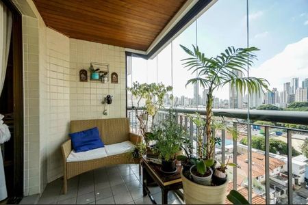 Apartamento à venda com 125m², 4 quartos e 3 vagas