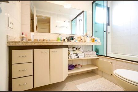 Apartamento à venda com 125m², 4 quartos e 3 vagas