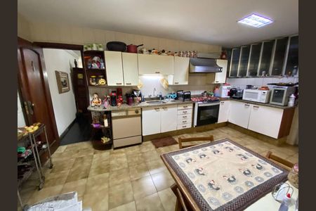 Apartamento à venda com 3 quartos, 180m² em Copacabana, Rio de Janeiro