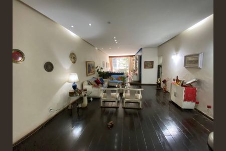 Apartamento à venda com 3 quartos, 180m² em Copacabana, Rio de Janeiro