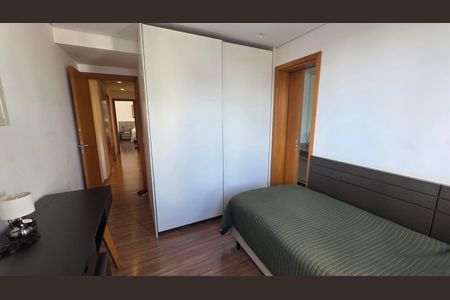 Apartamento à venda com 130m², 4 quartos e 3 vagas