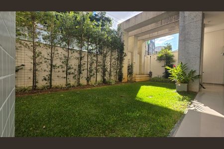 Apartamento à venda com 130m², 4 quartos e 3 vagas