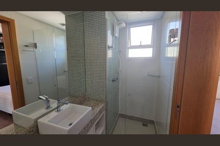 Apartamento à venda com 130m², 4 quartos e 3 vagas