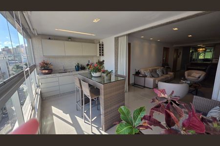 Apartamento à venda com 4 quartos, 130m² em Buritis, Belo Horizonte