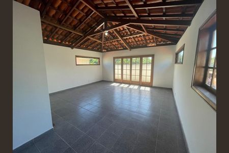 Casa para alugar com 5 quartos, 454m² em Barra da Tijuca, Rio de Janeiro