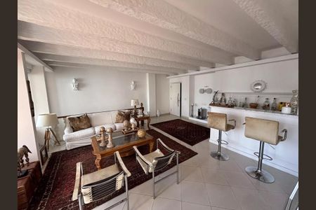 Apartamento à venda com 204m², 2 quartos e 1 vaga