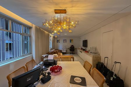 Apartamento à venda com 180m², 4 quartos e 2 vagas