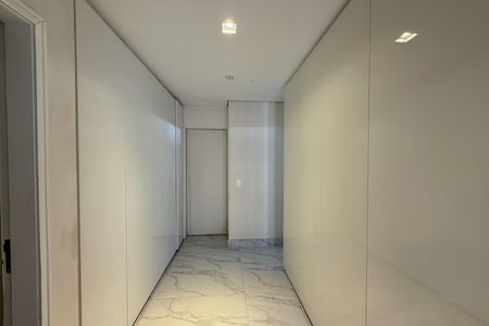 Apartamento à venda com 180m², 4 quartos e 2 vagas