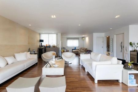 Apartamento à venda com 3 quartos, 270m² em Moema, São Paulo