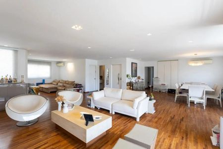 Apartamento à venda com 3 quartos, 270m² em Moema, São Paulo