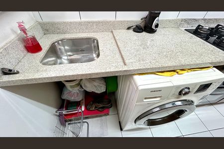 Apartamento à venda com 44m², 2 quartos e 1 vagaÁrea de Serviço