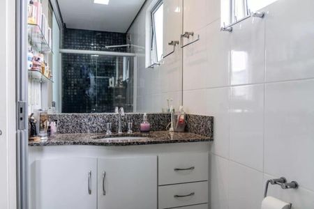 Apartamento à venda com 3 quartos, 97m² em Estoril, Belo Horizonte