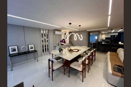 Apartamento à venda com 325m², 3 quartos e 3 vagas