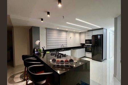 Apartamento à venda com 325m², 3 quartos e 3 vagas