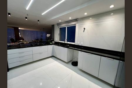 Apartamento à venda com 325m², 3 quartos e 3 vagas