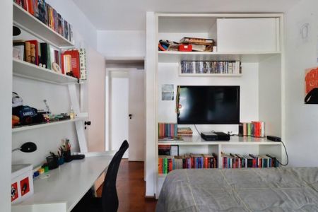 Apartamento à venda com 131m², 4 quartos e 2 vagas