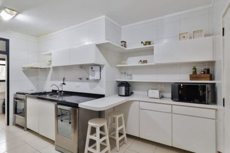 Apartamento à venda com 131m², 4 quartos e 2 vagas