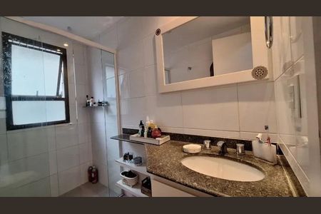 Apartamento à venda com 131m², 4 quartos e 2 vagas