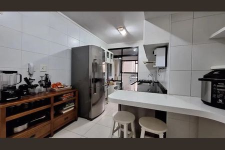 Apartamento à venda com 131m², 4 quartos e 2 vagas