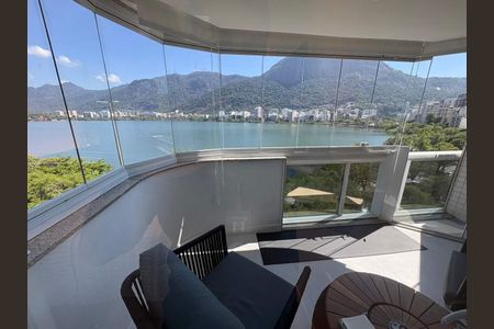 Apartamento à venda com 58m², 2 quartos e 1 vaga